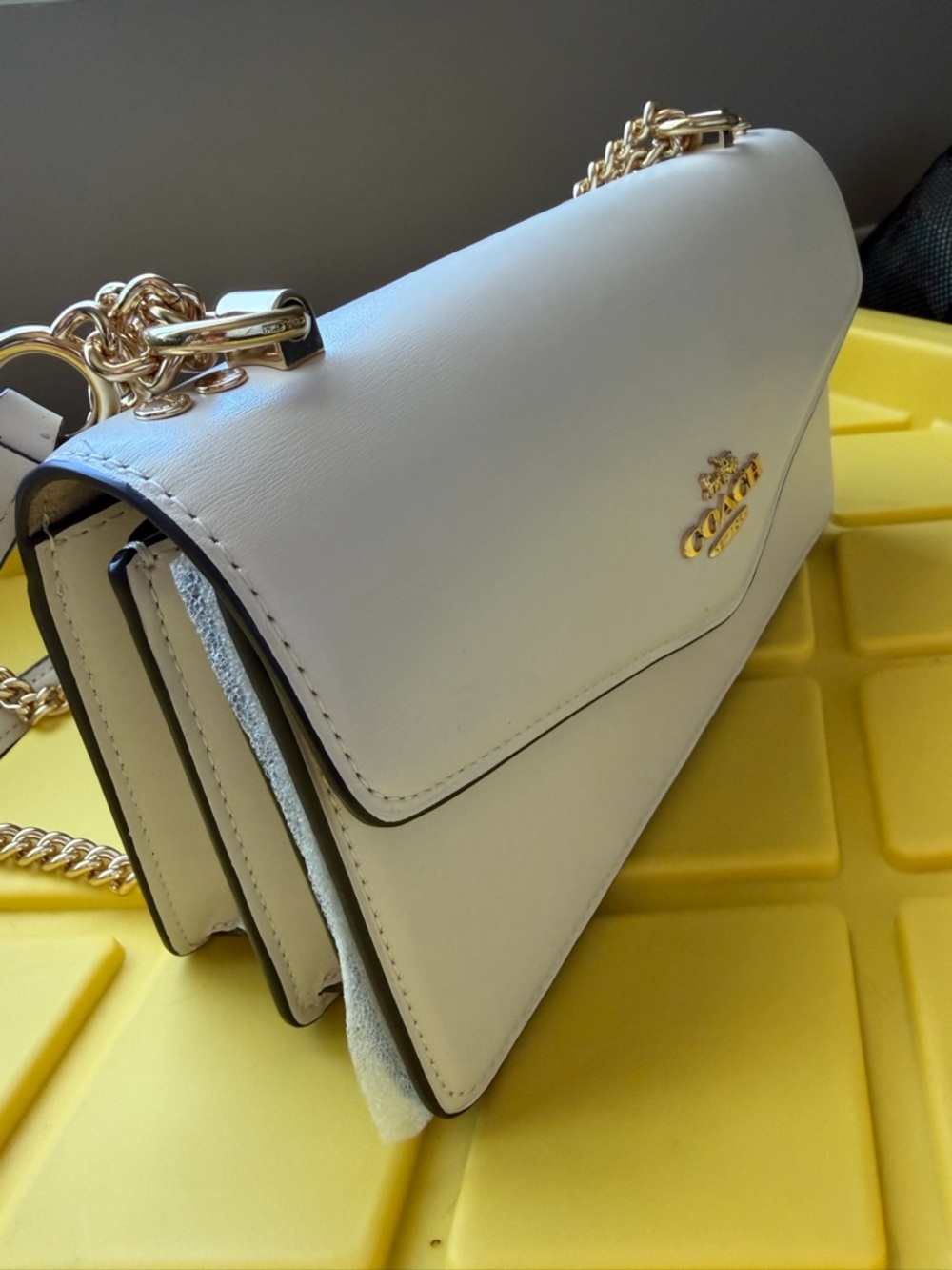 NEW COACH Klare Envelope Crossbody Bag - Picture 3 of 11